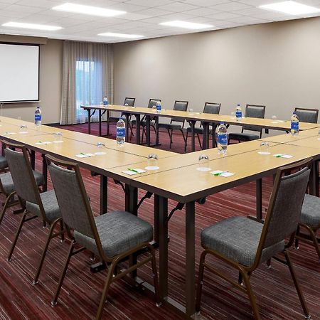 מלון Coraopolis Courtyard By Marriott Pittsburgh Airport מראה חיצוני תמונה