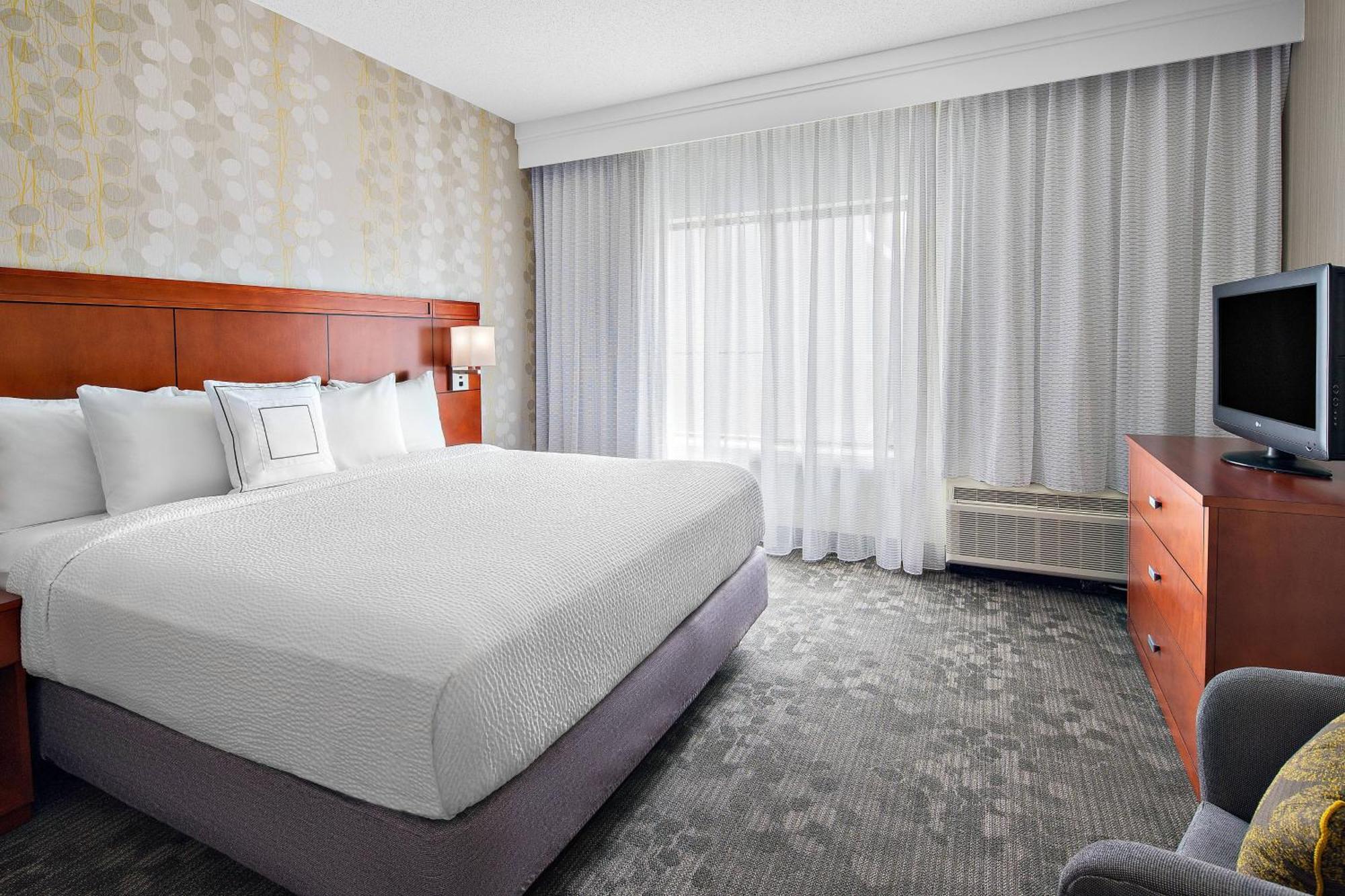 מלון Coraopolis Courtyard By Marriott Pittsburgh Airport מראה חיצוני תמונה