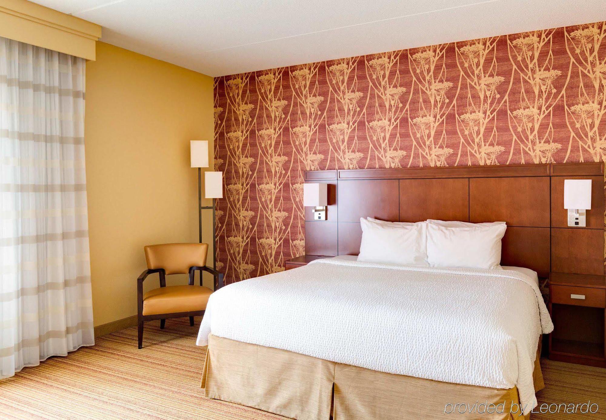 מלון Coraopolis Courtyard By Marriott Pittsburgh Airport מראה חיצוני תמונה