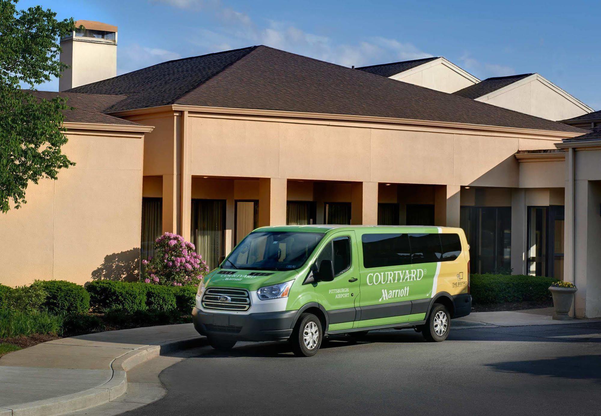 מלון Coraopolis Courtyard By Marriott Pittsburgh Airport מראה חיצוני תמונה