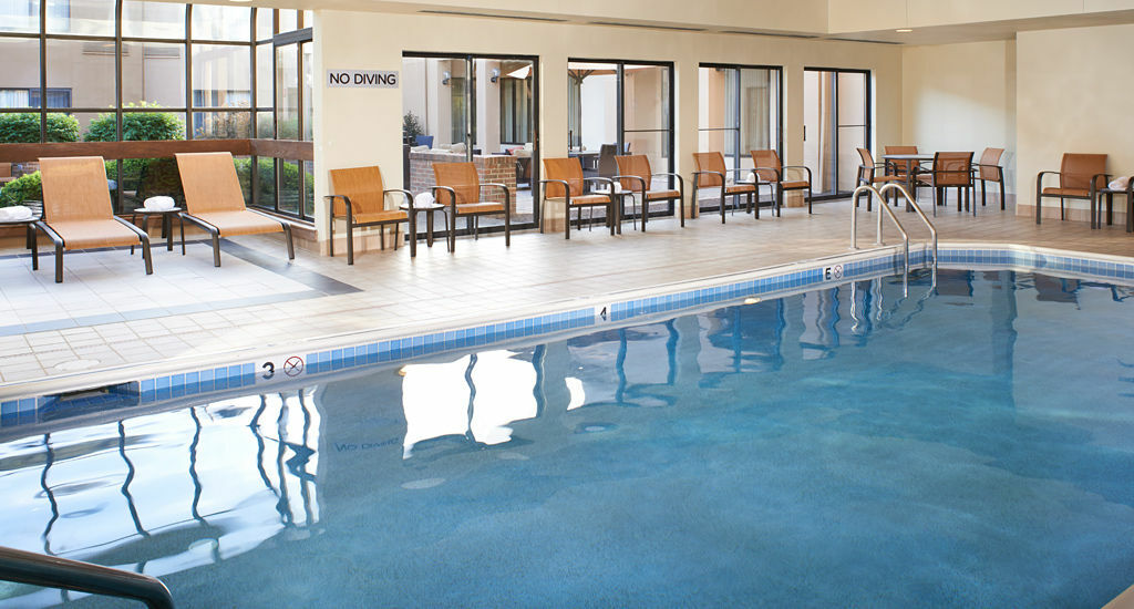 מלון Coraopolis Courtyard By Marriott Pittsburgh Airport מראה חיצוני תמונה