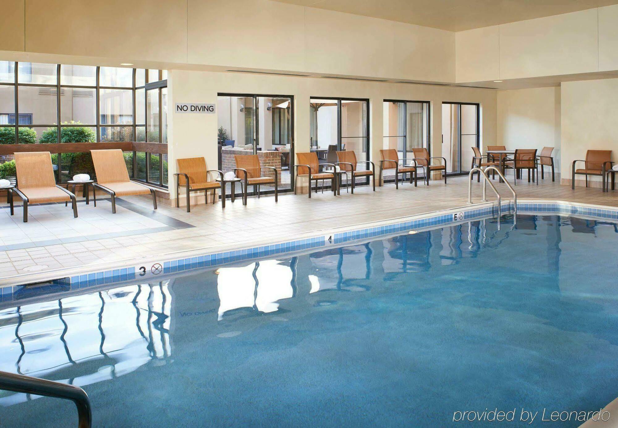 מלון Coraopolis Courtyard By Marriott Pittsburgh Airport מראה חיצוני תמונה